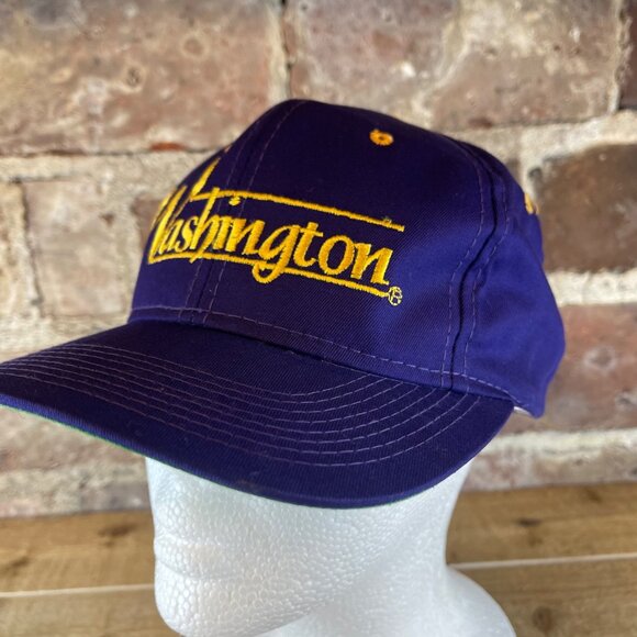 Vintage Washington University Huskies Snap Back Purple Hat - Picture 6 of 9